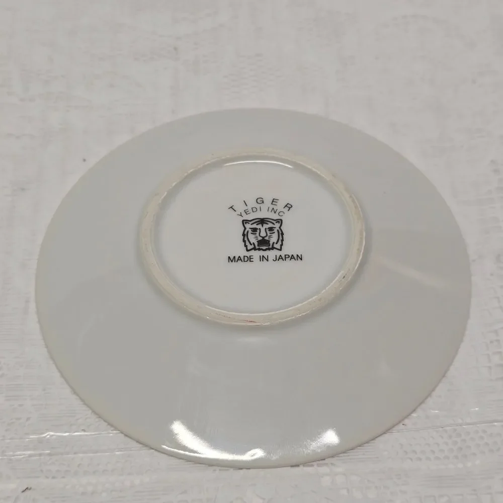 Tiger Yedi Japan Victorian Romantic Couple Espresso Cup & Saucer Vintage